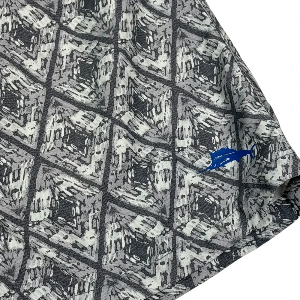 Tommy Bahama Men's Swim Trunks Size L Geometric Print Elastic‎ Waist Blue Logo